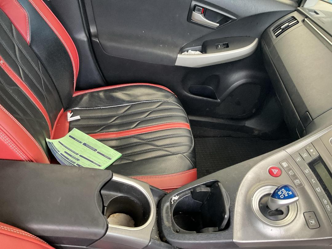 Photo '24' of Toyota Prius Hybrid Photo '24' of Toyota Prius Hybrid