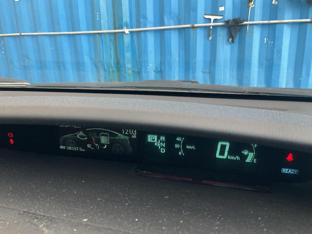 Photo '25' of Toyota Prius Hybrid Photo '25' of Toyota Prius Hybrid