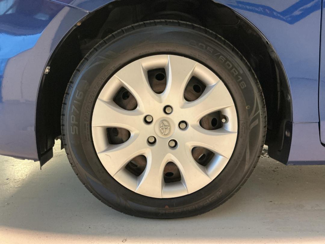 Photo '10' of Toyota Prius Photo '10' of Toyota Prius