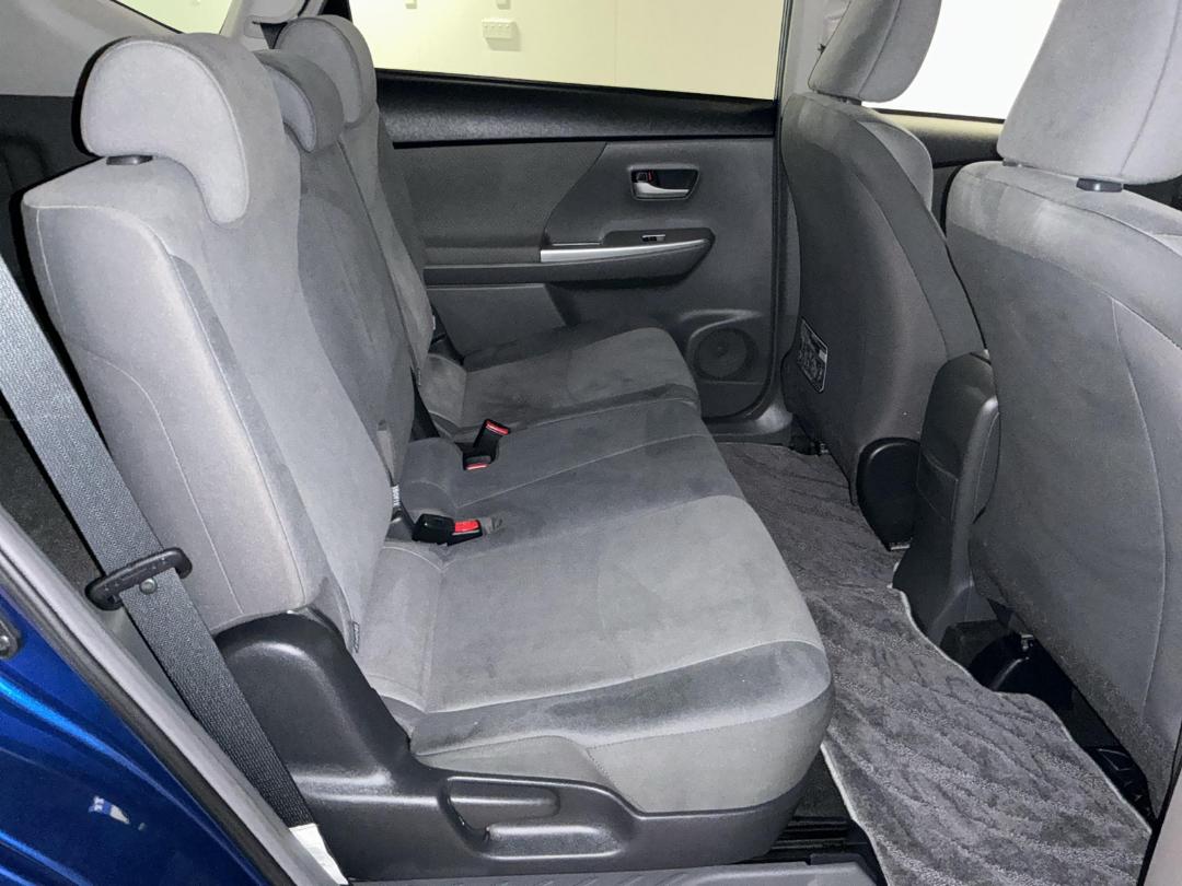 Photo '20' of Toyota Prius Photo '20' of Toyota Prius