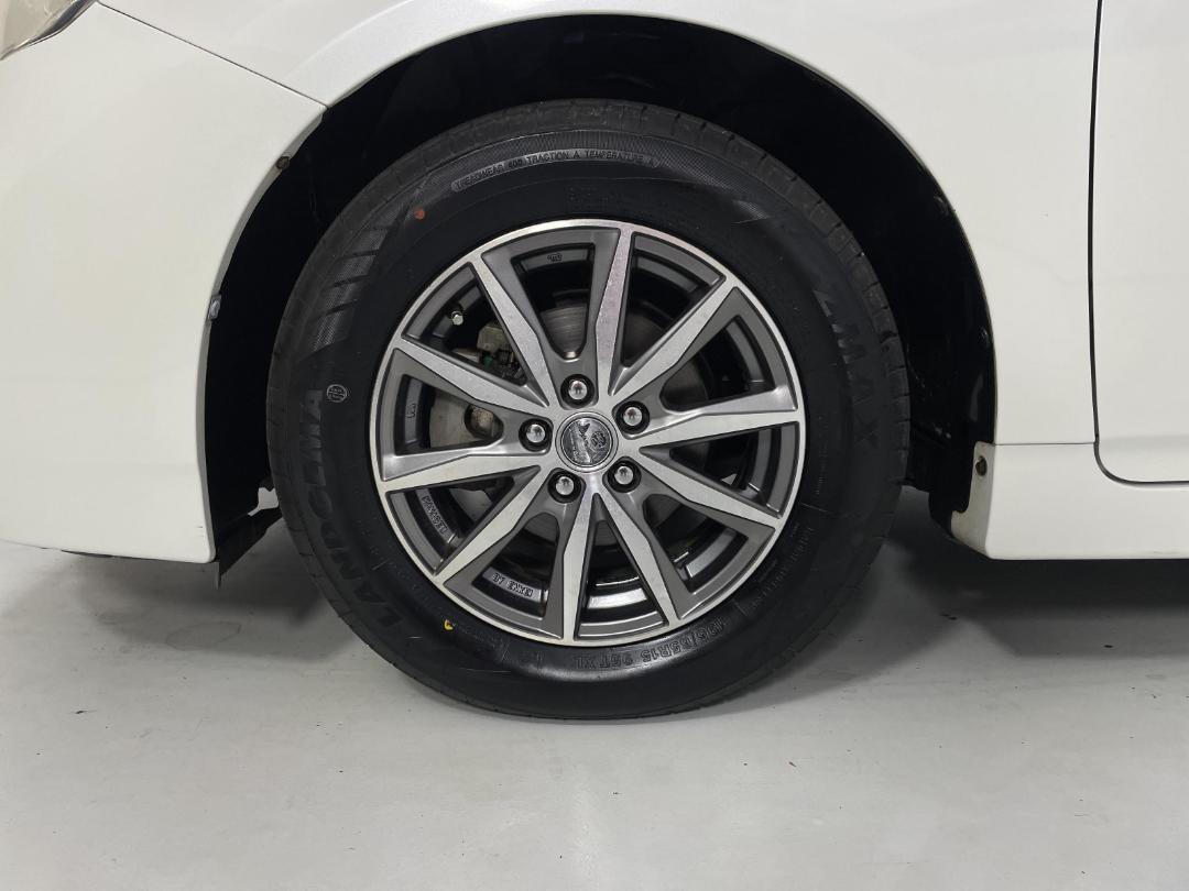 Photo '10' of Toyota Prius Photo '10' of Toyota Prius