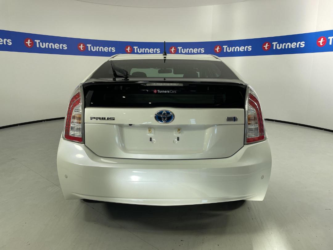 Photo '6' of Toyota Prius Photo '6' of Toyota Prius