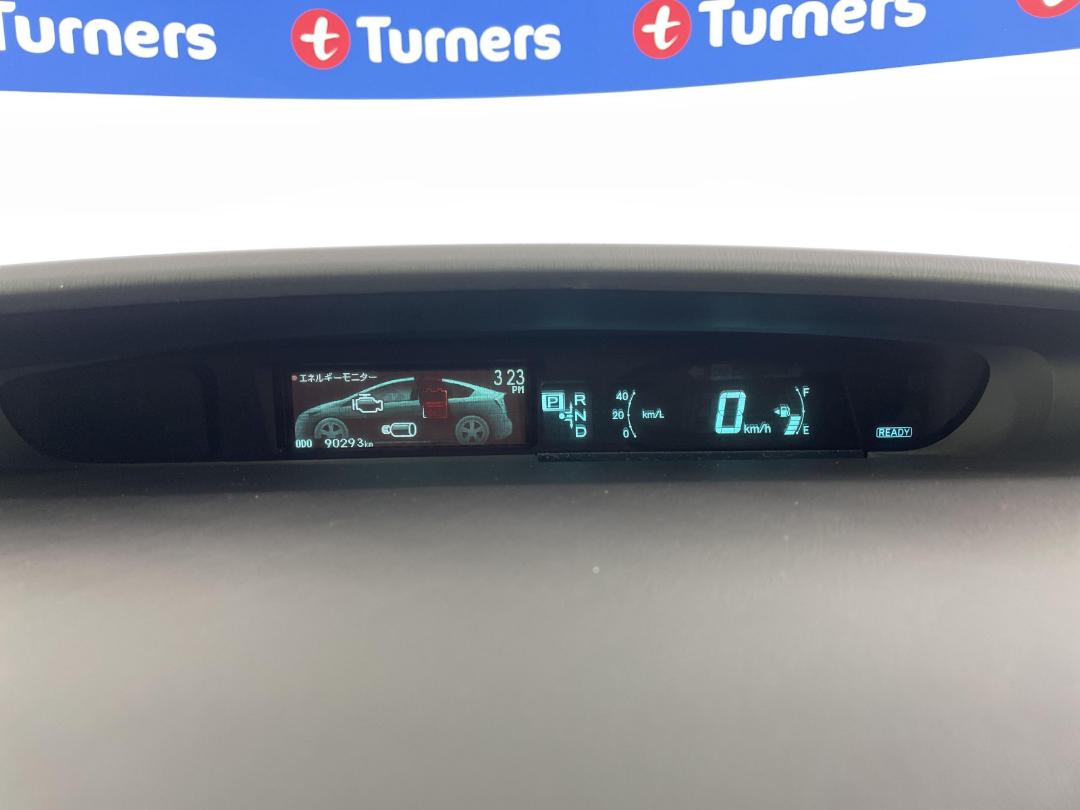 Photo '21' of Toyota Prius Photo '21' of Toyota Prius