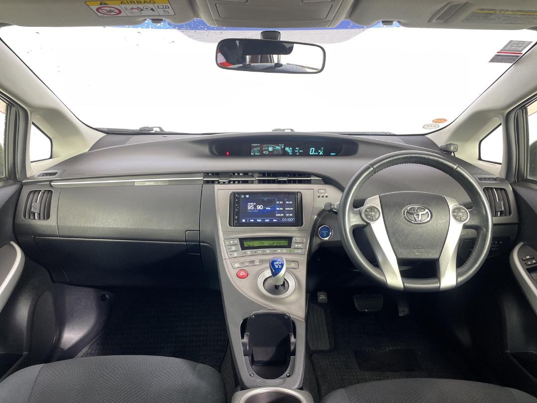 Photo '17' of Toyota Prius Photo '17' of Toyota Prius