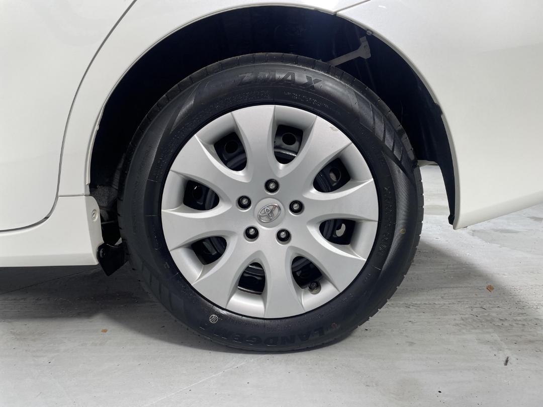 Photo '11' of Toyota Prius