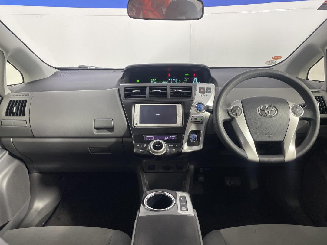 Photo '17' of Toyota Prius