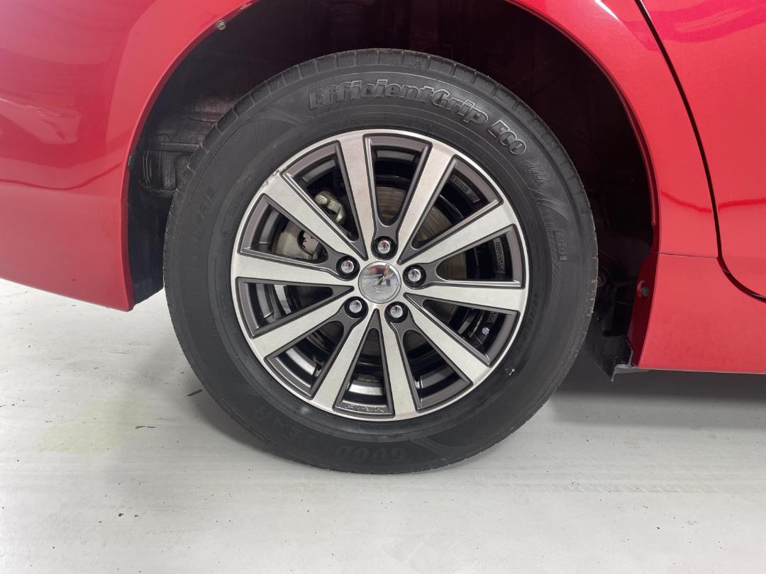 Photo '12' of Toyota Prius