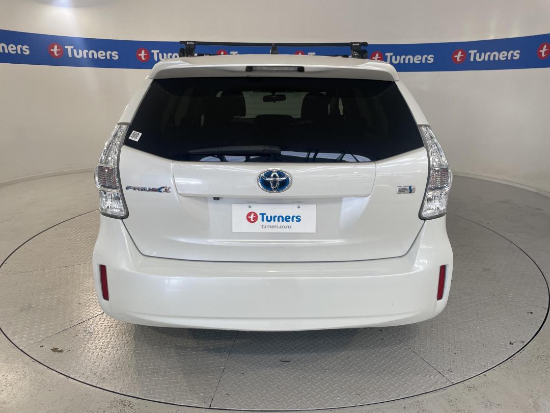 Photo '6' of Toyota Prius