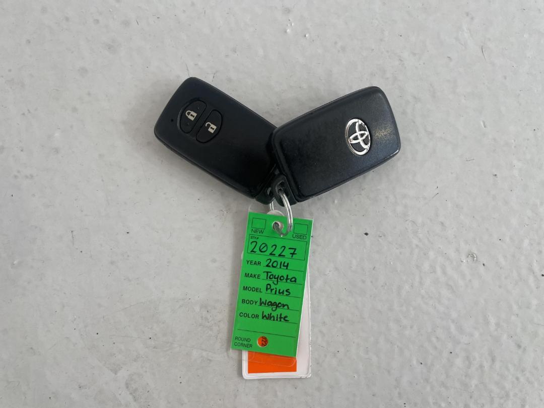 Photo '22' of Toyota Prius