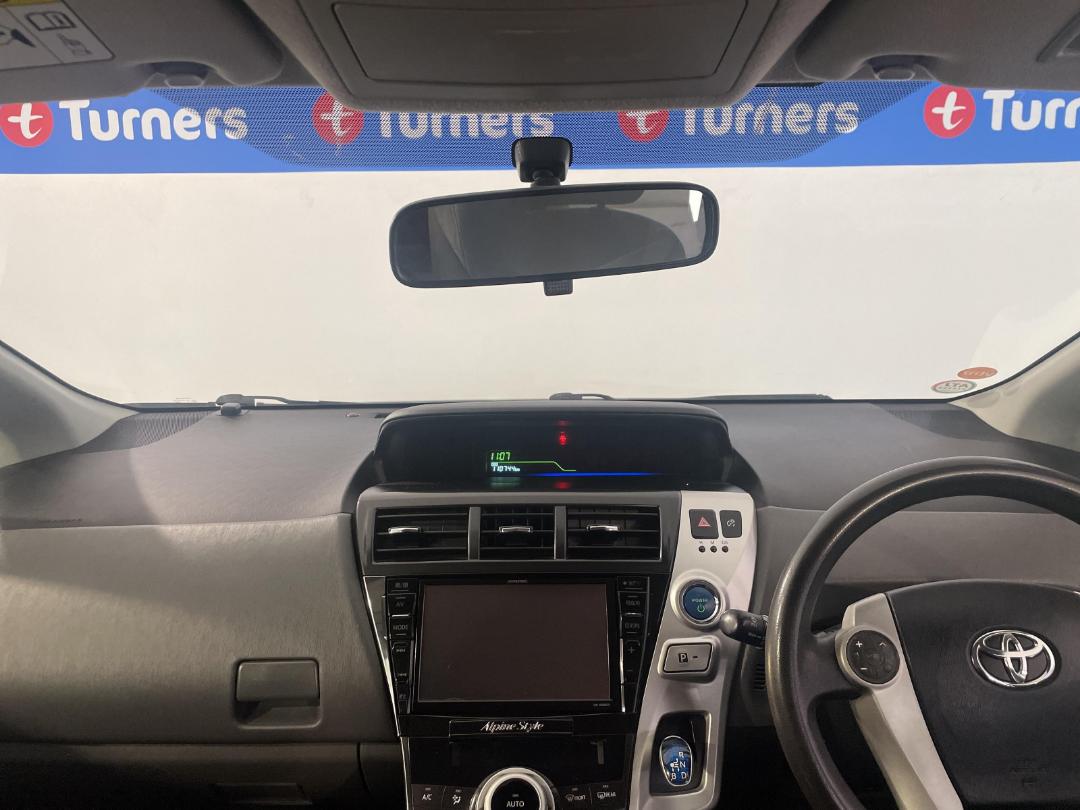 Photo '17' of Toyota Prius