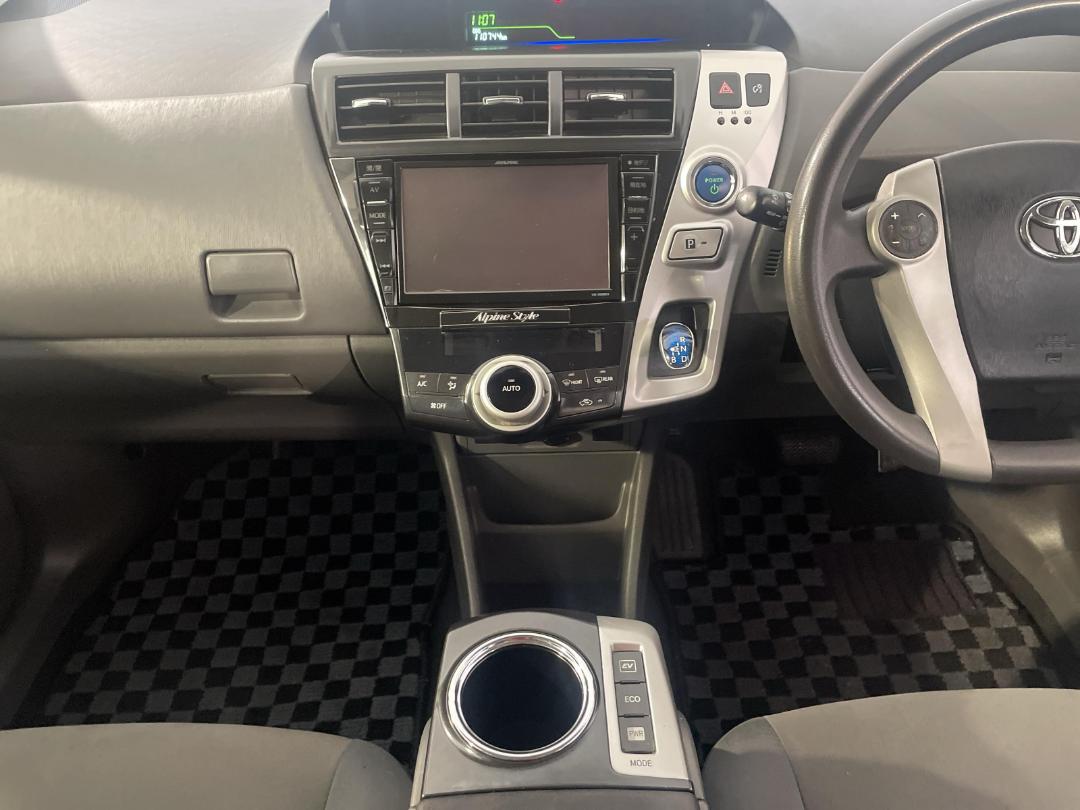 Photo '18' of Toyota Prius