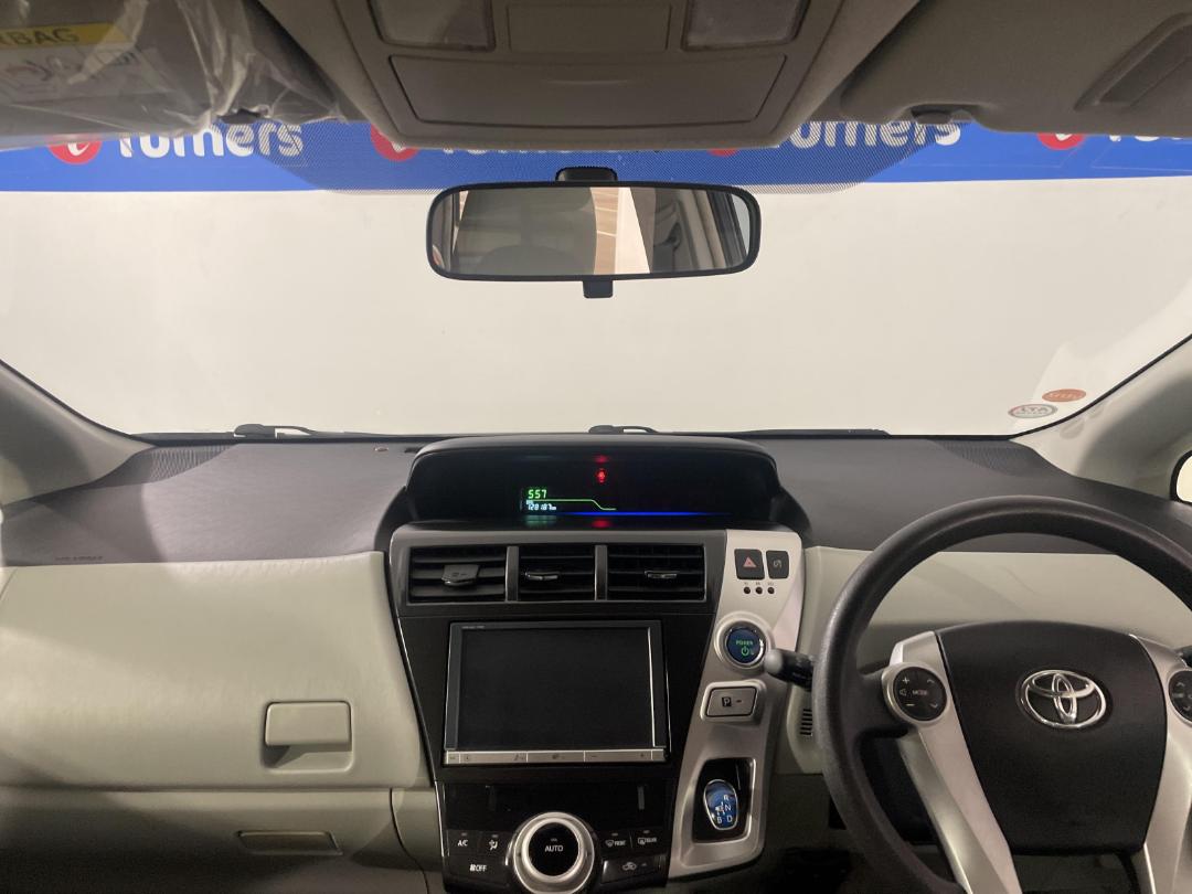 Photo '17' of Toyota Prius