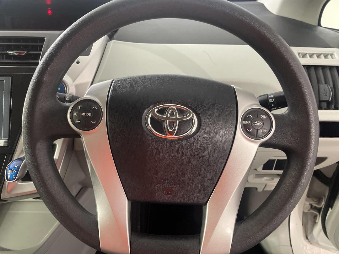 Photo '28' of Toyota Prius