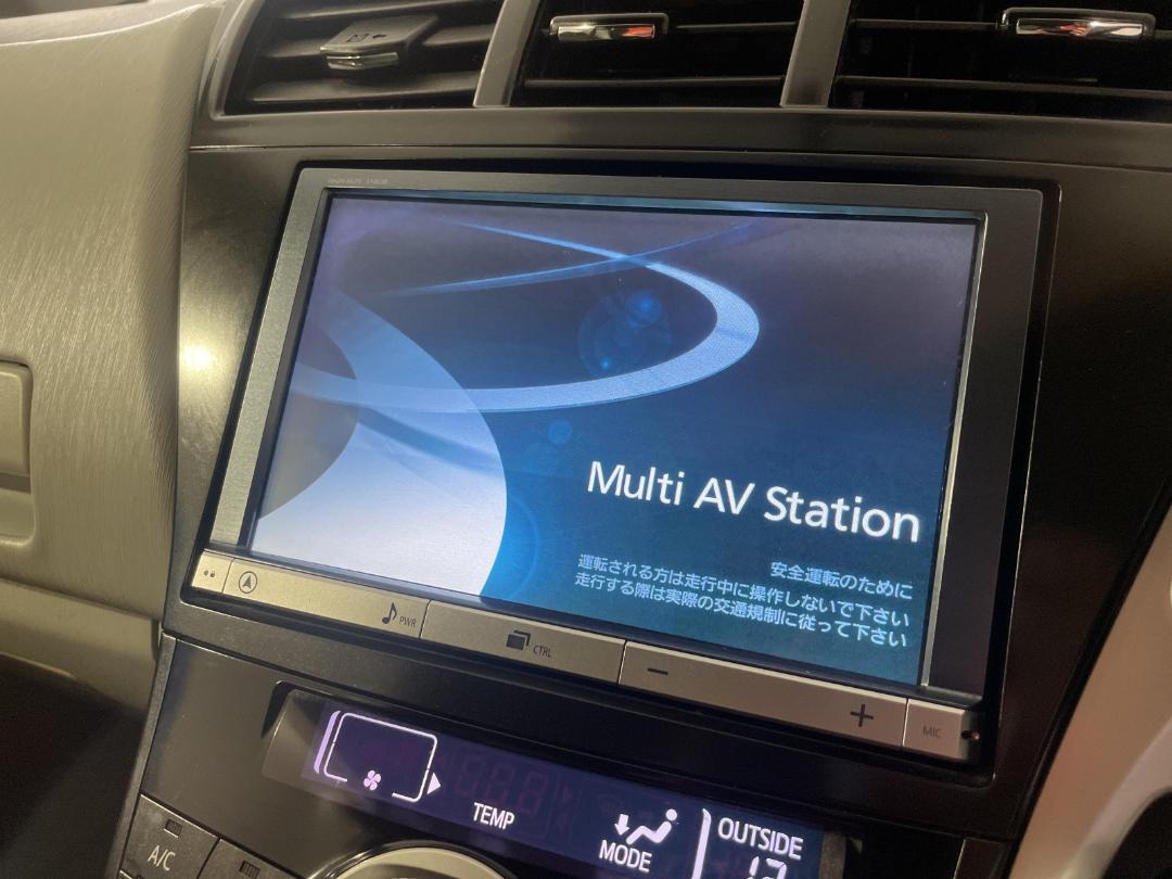 Photo '29' of Toyota Prius