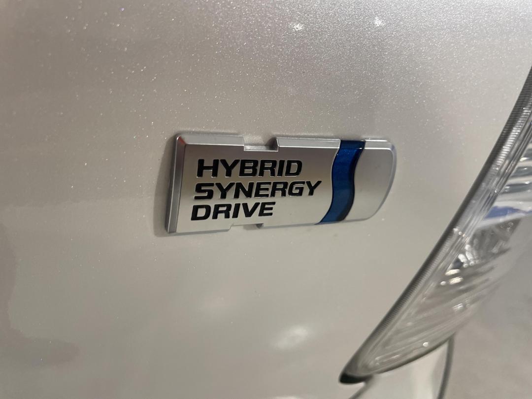 Photo '36' of Toyota Prius