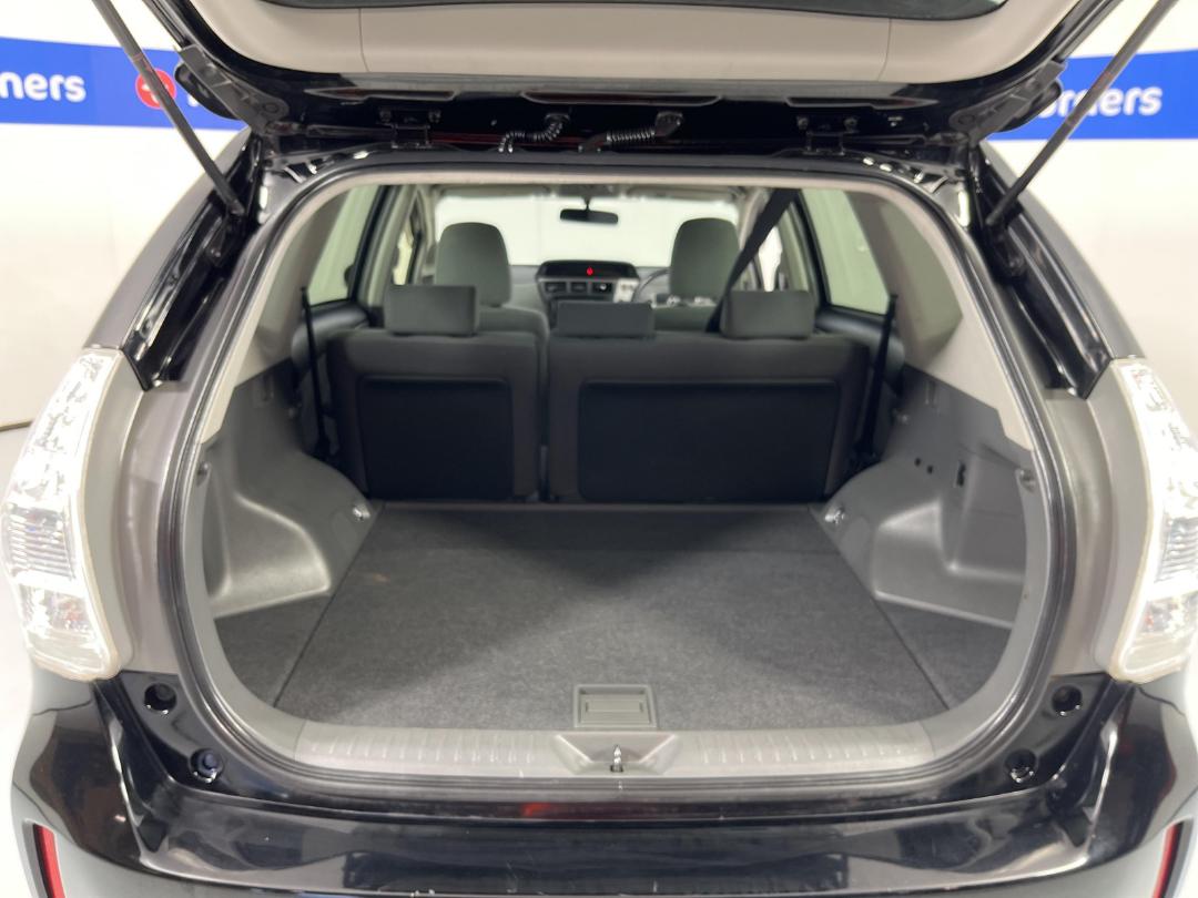 Photo '14' of Toyota Prius Photo '14' of Toyota Prius