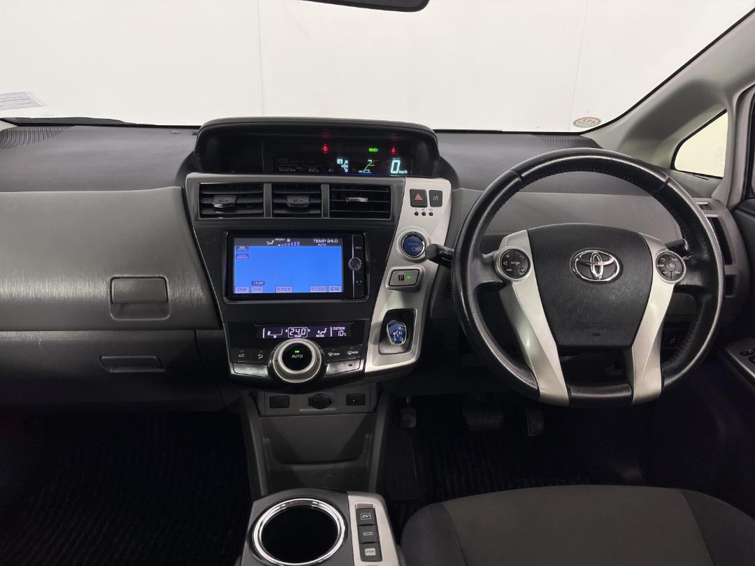 Photo '17' of Toyota Prius Photo '17' of Toyota Prius