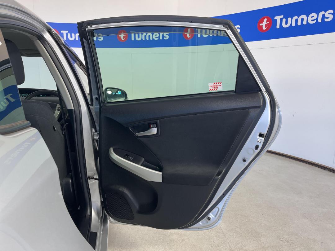 Photo '19' of Toyota Prius