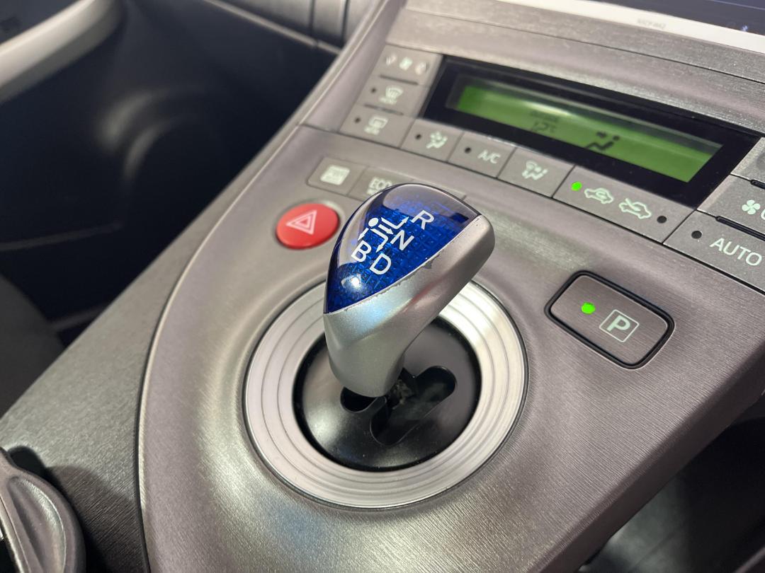 Photo '18' of Toyota Prius