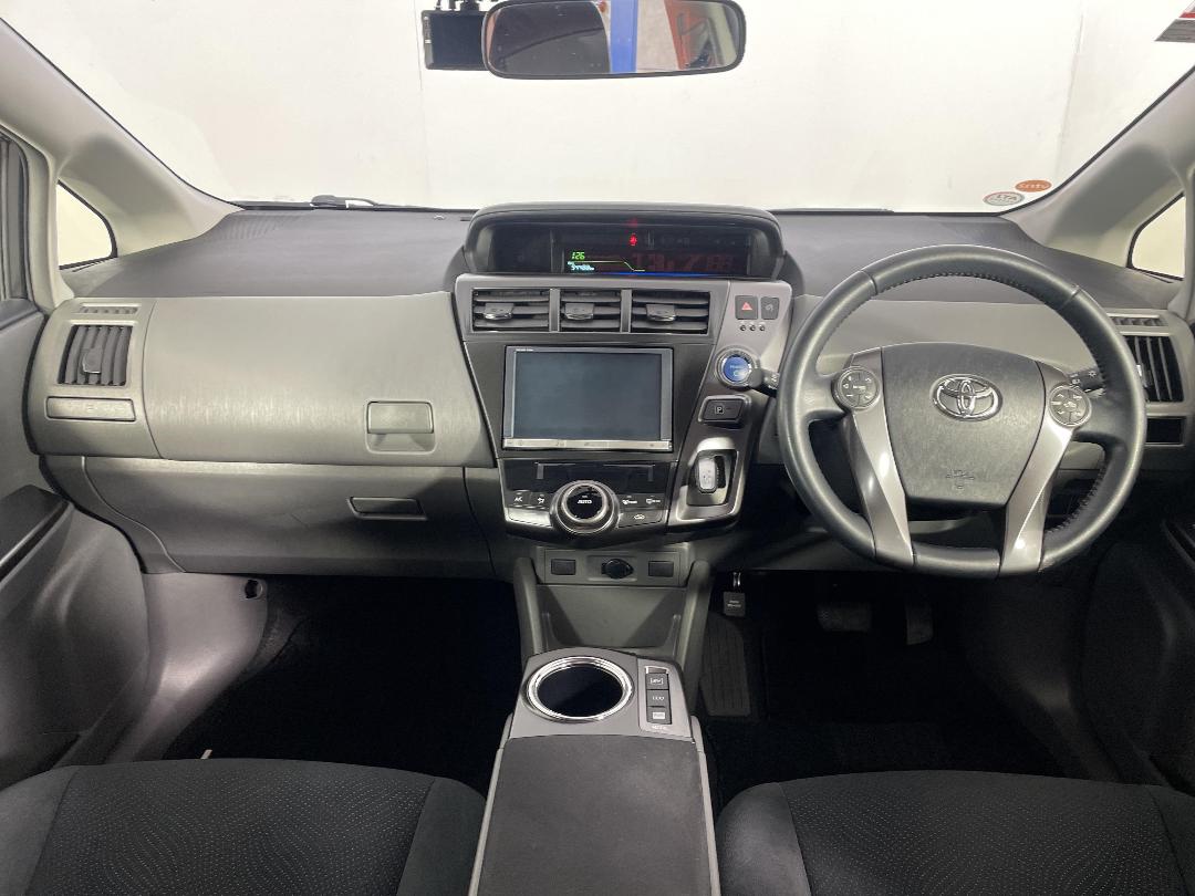 Photo '17' of Toyota Prius