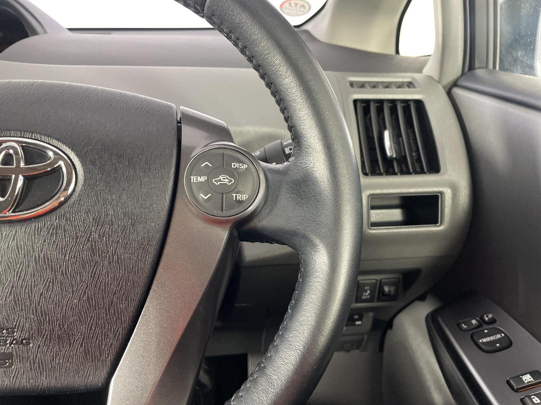 Photo '26' of Toyota Prius