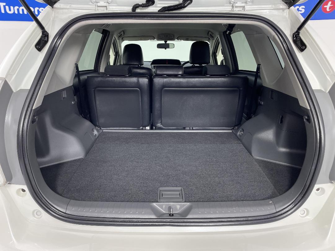 Photo '14' of Toyota Prius