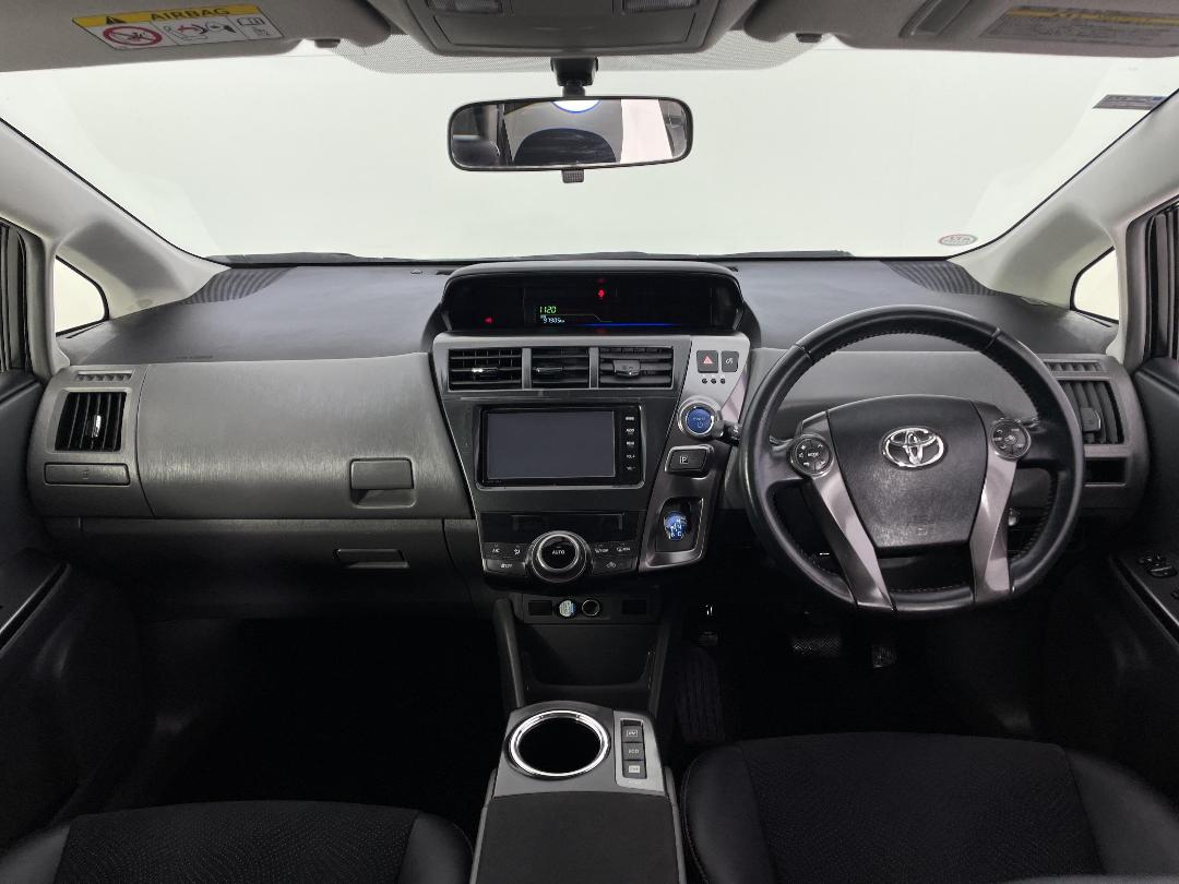 Photo '17' of Toyota Prius