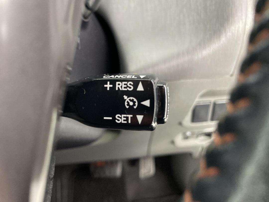 Photo '23' of Toyota Prius