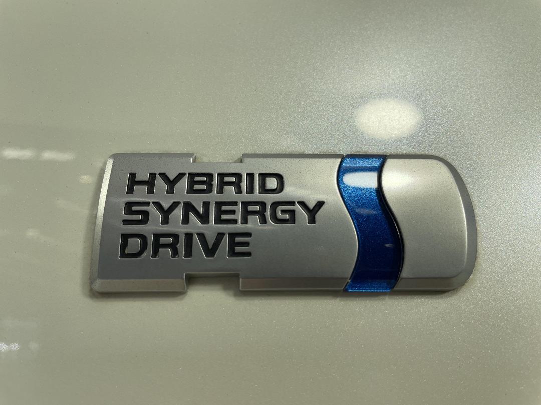 Photo '28' of Toyota Prius