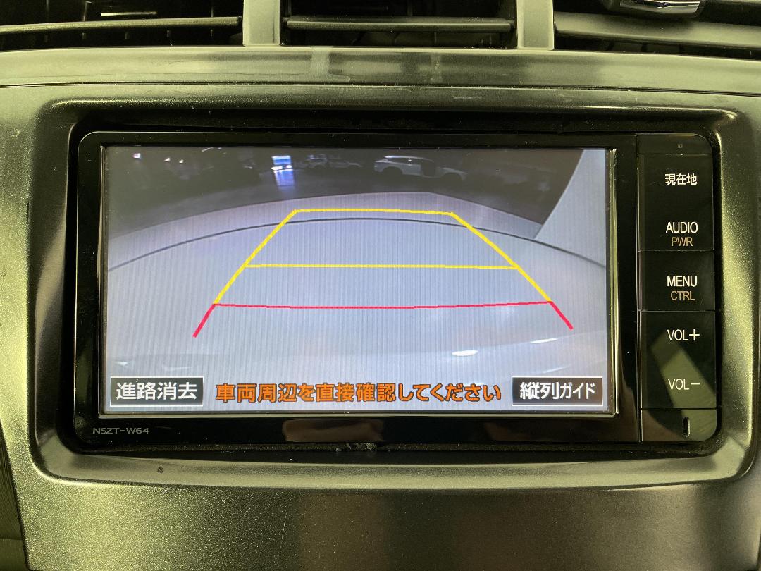 Photo '27' of Toyota Prius