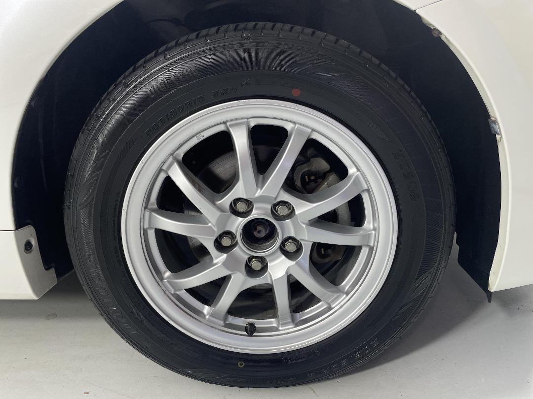 Photo '9' of Toyota Prius