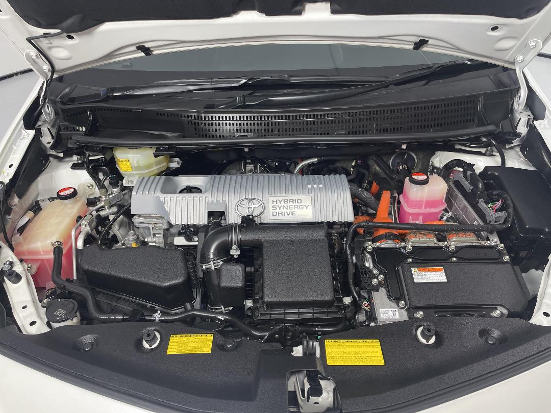 Photo '13' of Toyota Prius