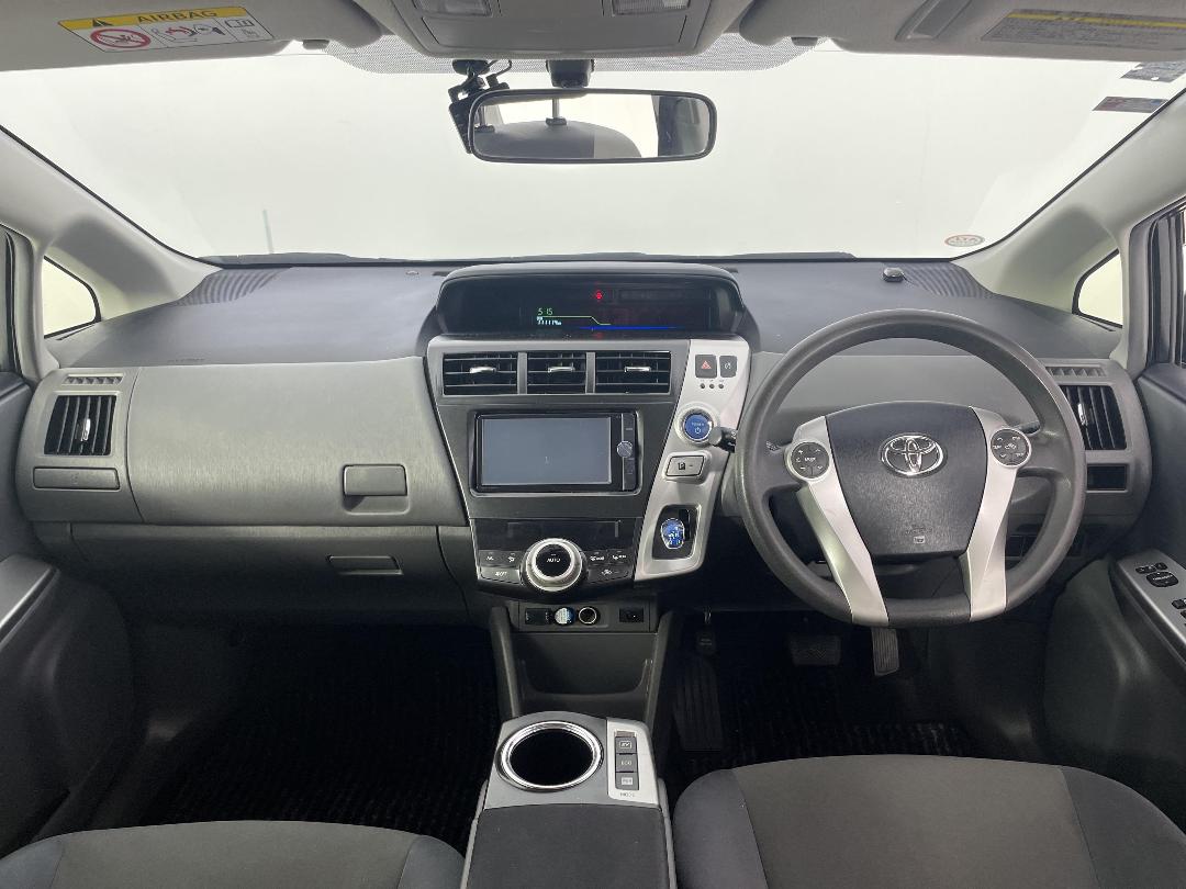 Photo '17' of Toyota Prius