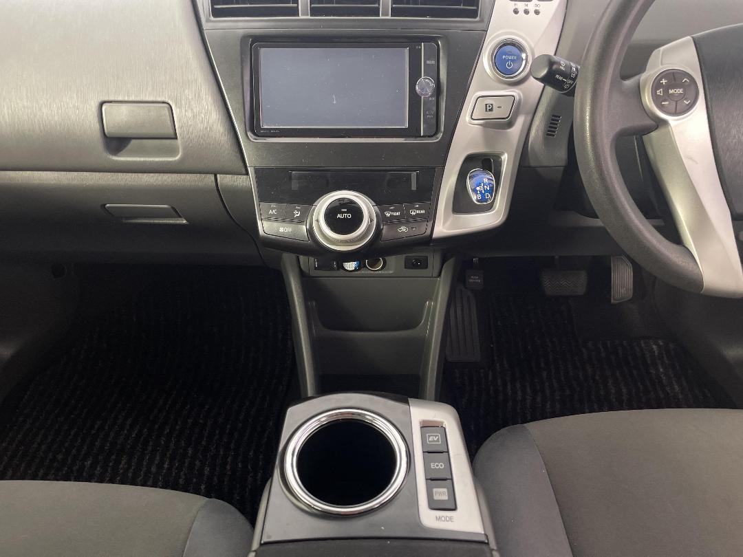 Photo '18' of Toyota Prius