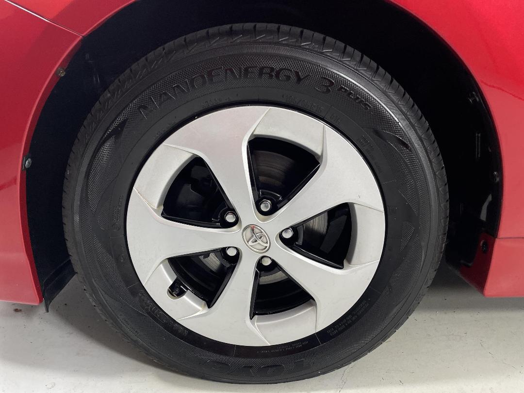 Photo '10' of Toyota Prius Photo '10' of Toyota Prius