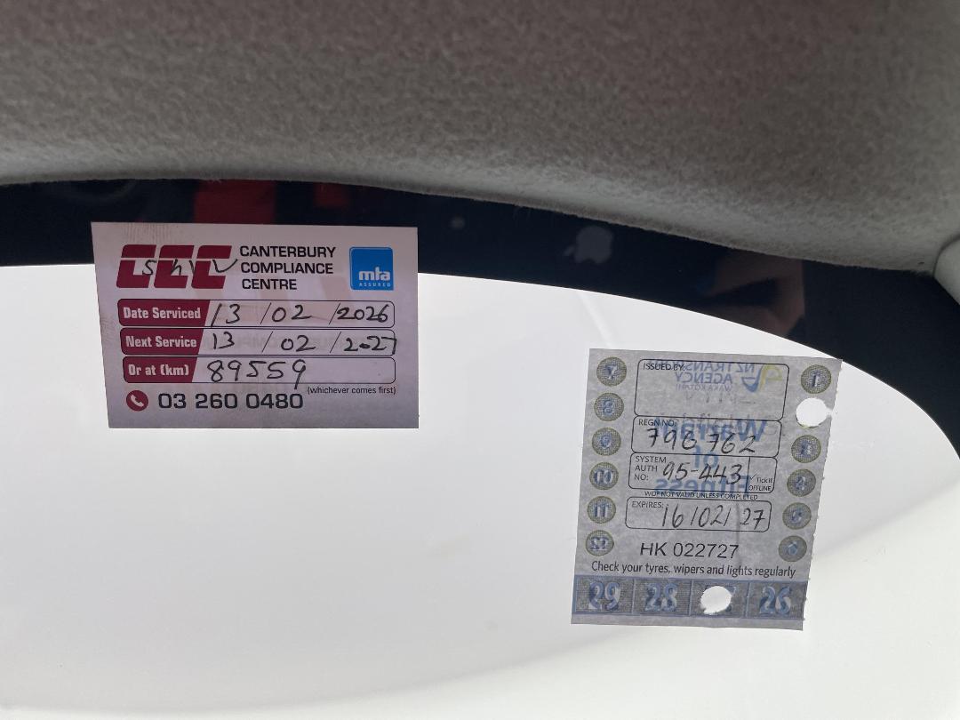 Photo '27' of Toyota Prius Photo '27' of Toyota Prius