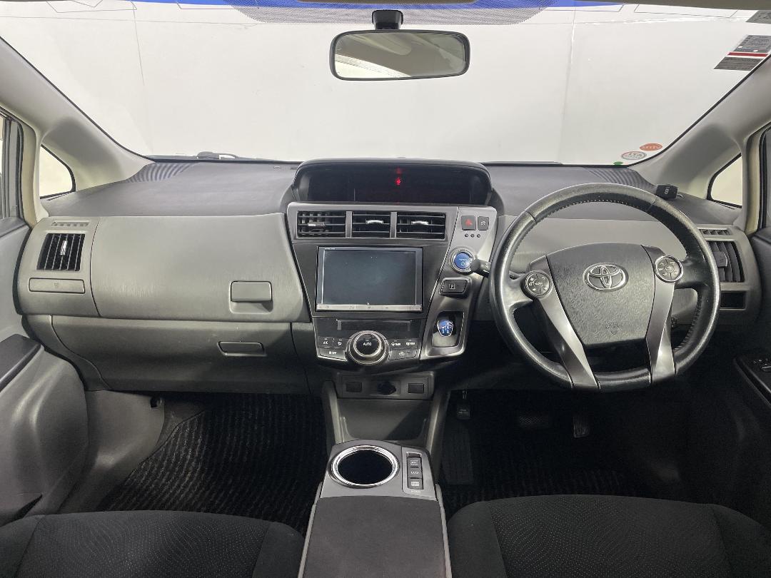 Photo '17' of Toyota Prius