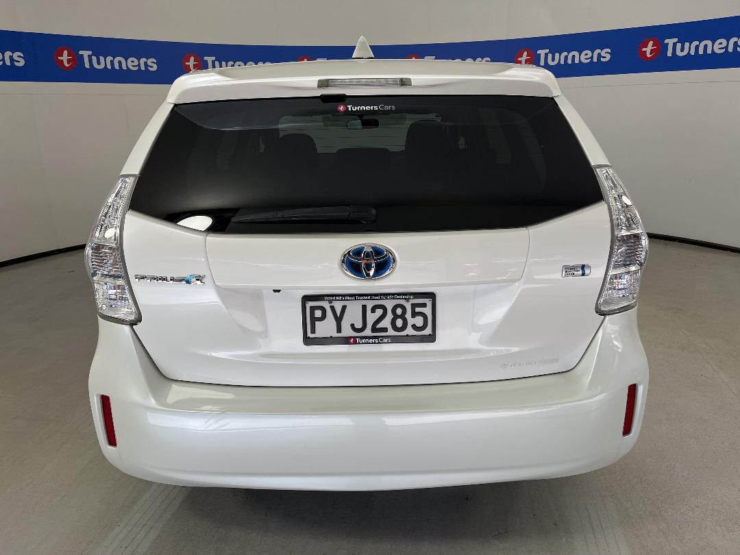 Photo '6' of Toyota Prius