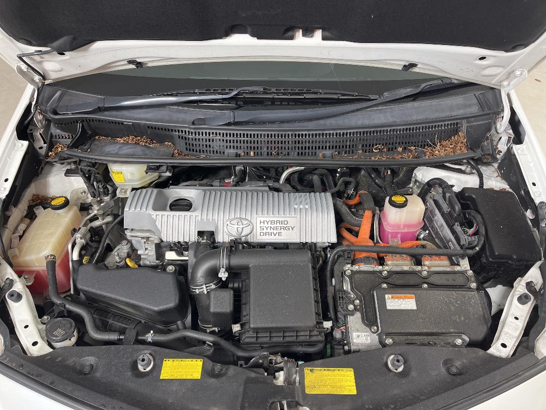 Photo '13' of Toyota Prius