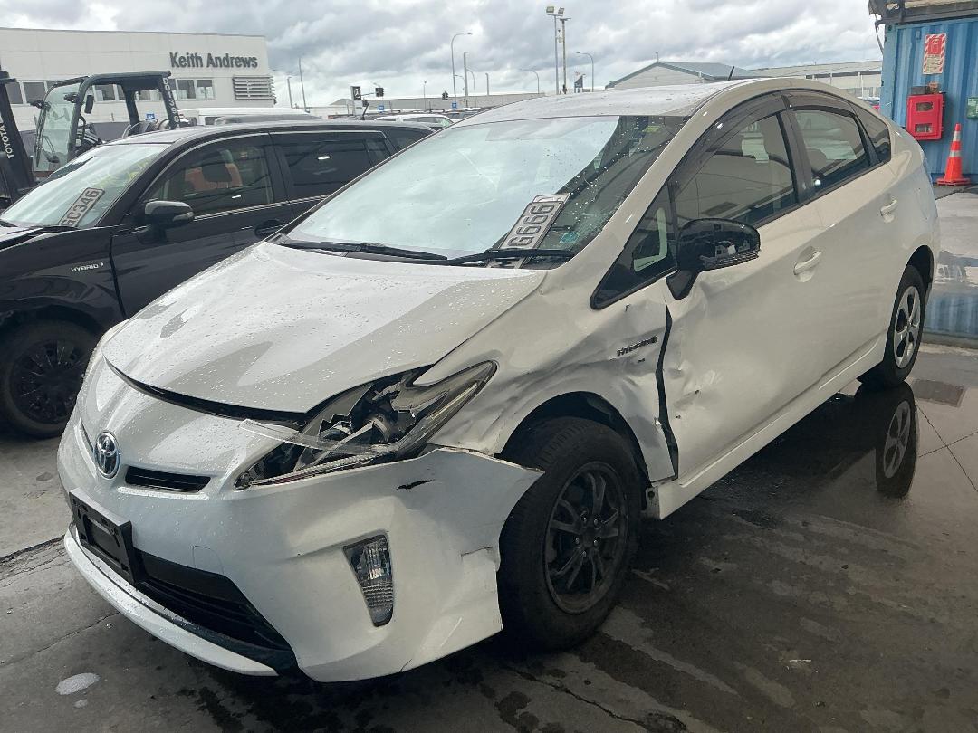 Photo '3' of Toyota Prius Hybrd Photo '3' of Toyota Prius Hybrd