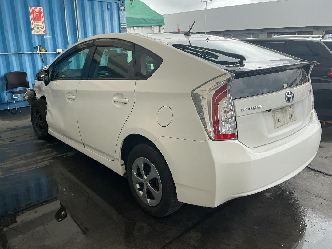 Photo '4' of Toyota Prius Hybrd Photo '4' of Toyota Prius Hybrd