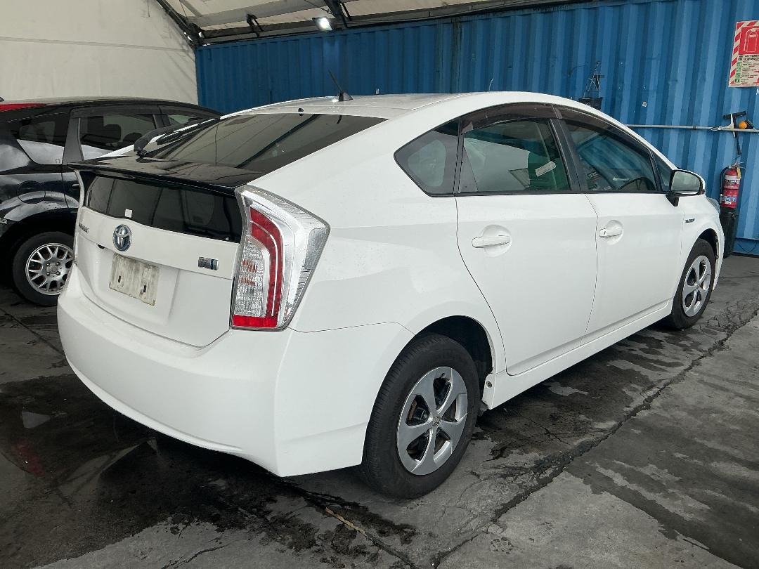Photo '6' of Toyota Prius Hybrd Photo '6' of Toyota Prius Hybrd