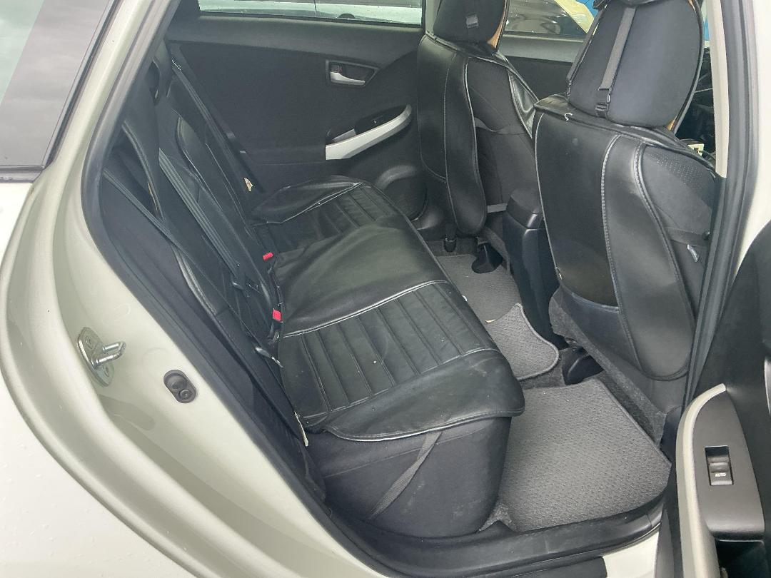 Photo '7' of Toyota Prius Hybrd Photo '7' of Toyota Prius Hybrd