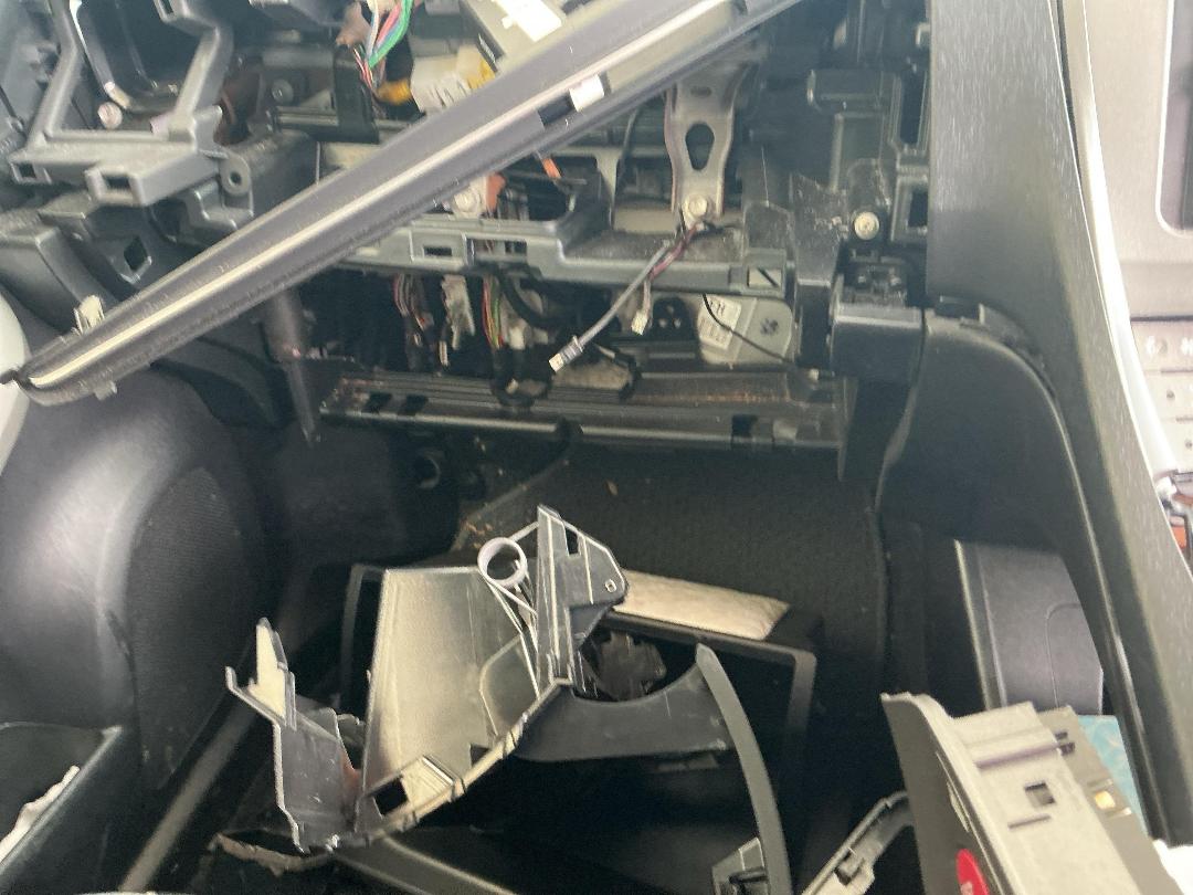 Photo '10' of Toyota Prius Hybrd Photo '10' of Toyota Prius Hybrd