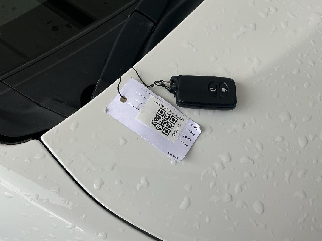 Photo '15' of Toyota Prius Hybrd Photo '15' of Toyota Prius Hybrd