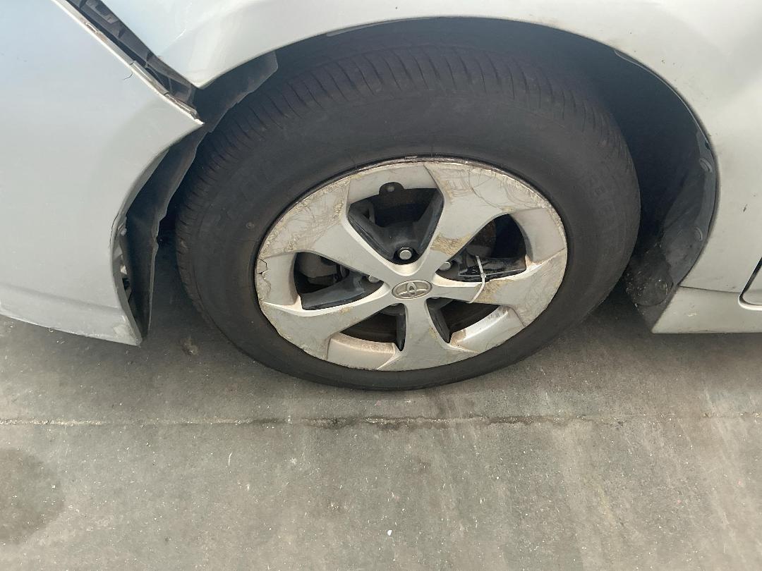 Photo '8' of Toyota Prius