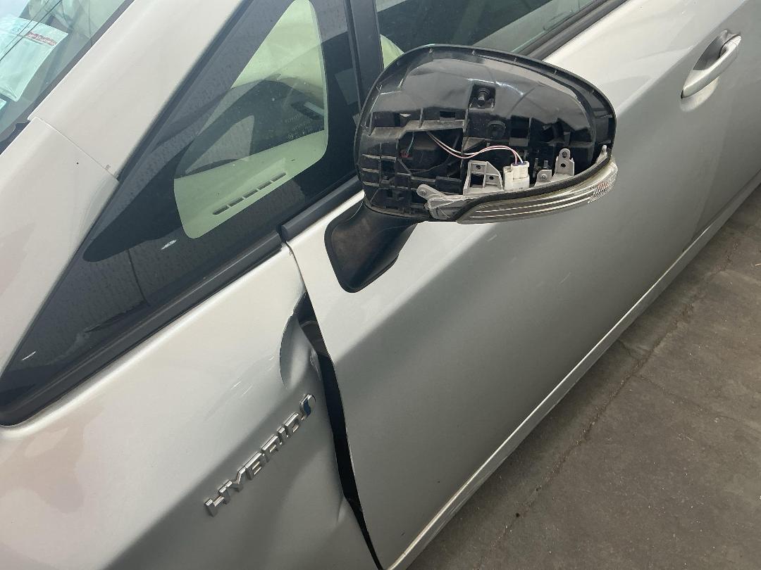 Photo '11' of Toyota Prius