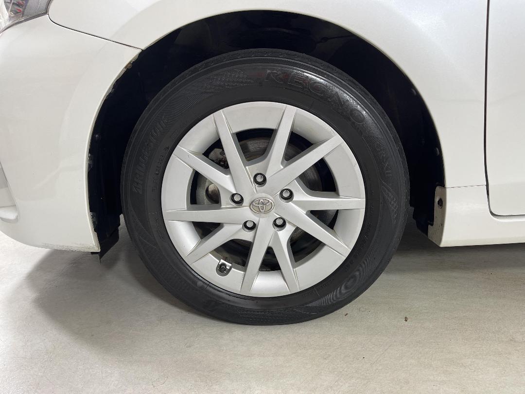 Photo '10' of Toyota Prius Photo '10' of Toyota Prius