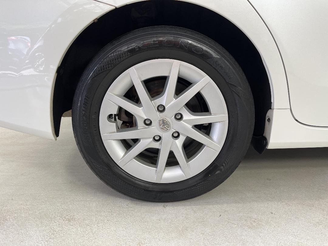 Photo '12' of Toyota Prius Photo '12' of Toyota Prius