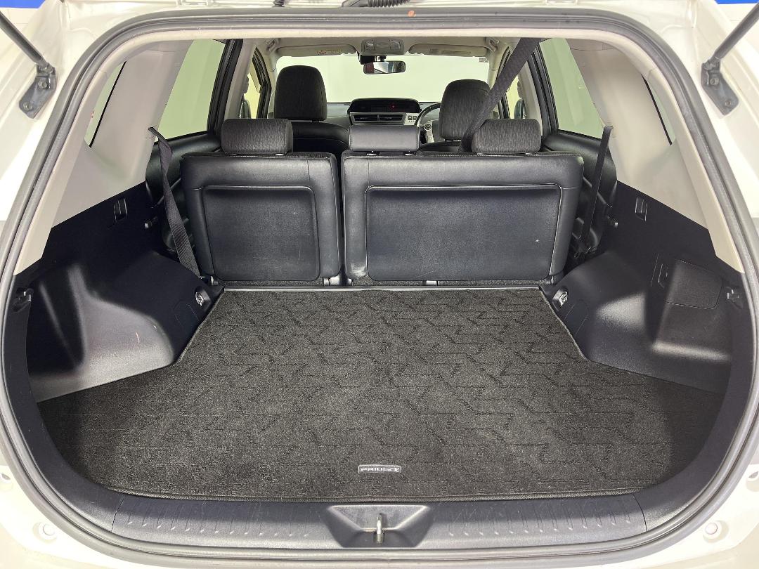 Photo '14' of Toyota Prius Photo '14' of Toyota Prius